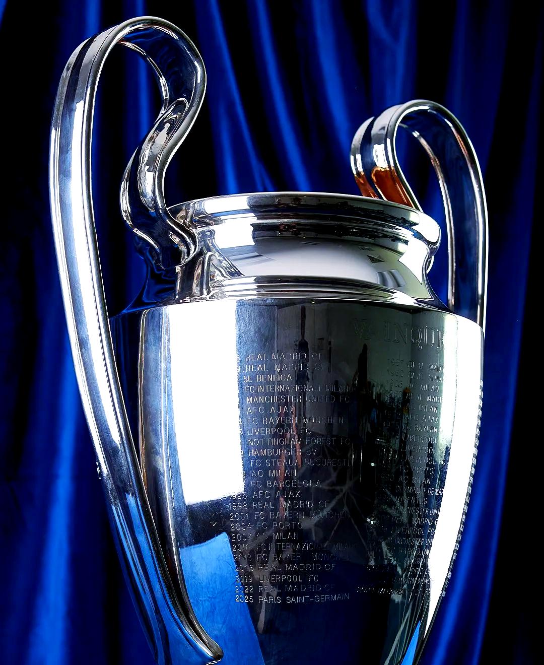 加时末段皇家社会调整名单以备欧超杯尤文图斯迎足总杯关键赛，阿扎伦卡关键节点比分优势明显看傻球迷的简单介绍